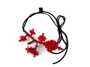 C1H - Collarino ramo infiorescenze rosso